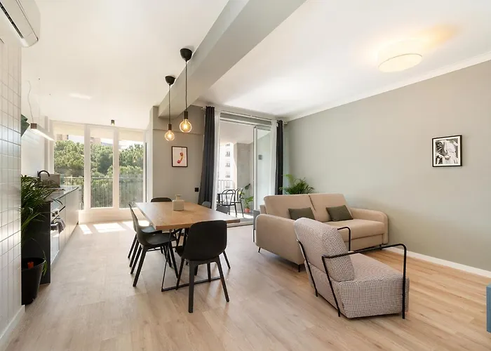 Santini Apartment By Olala Homes
